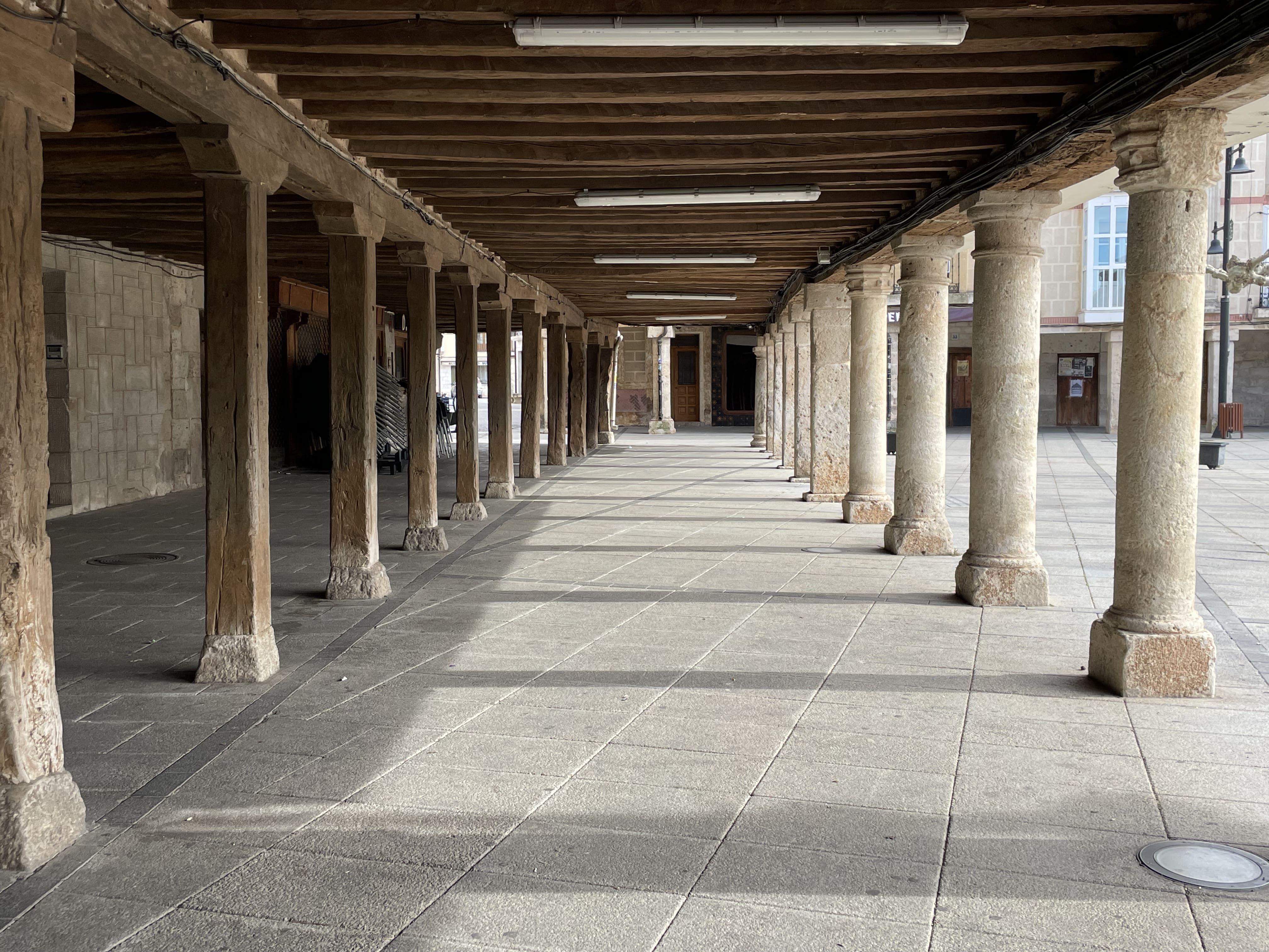 Plaza-Mayor-Villadiego (60).jpg