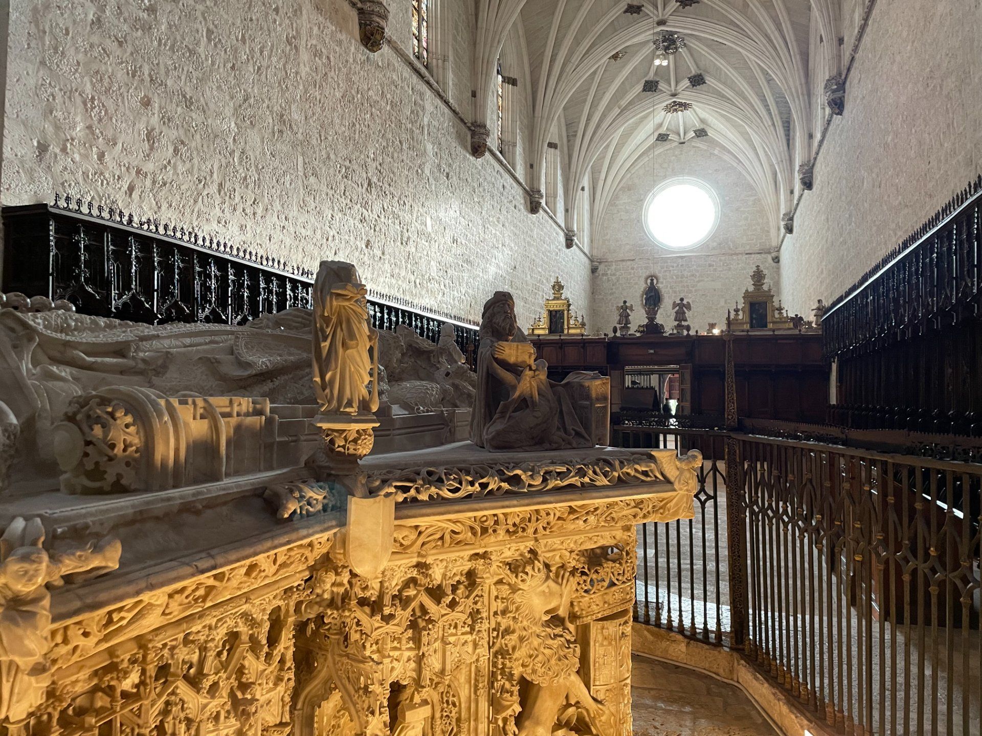 sepulcro-real-detalle-cartuja-de-miraflores-burgos.jpg